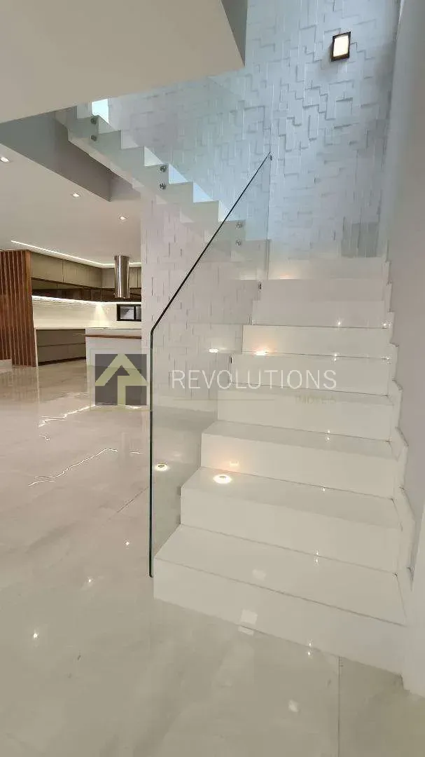 House with 5 bedrooms and 5 en-suites — photo 15