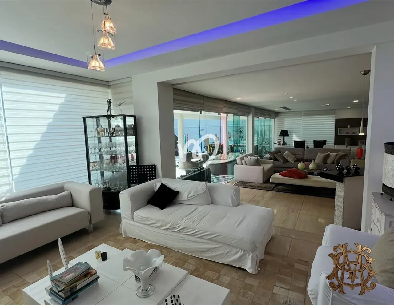 Furnished house with 5 bedrooms and open-plan kitchen — photo 3