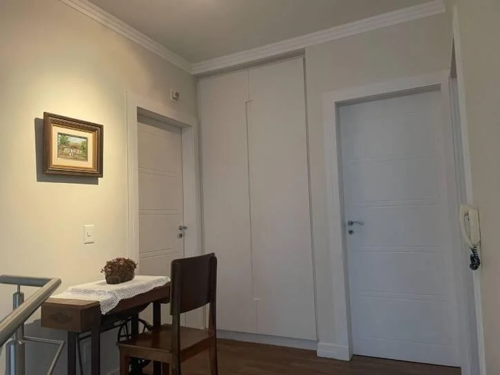 Ванна та 4 спальні: будинок 258 м² — photo 10