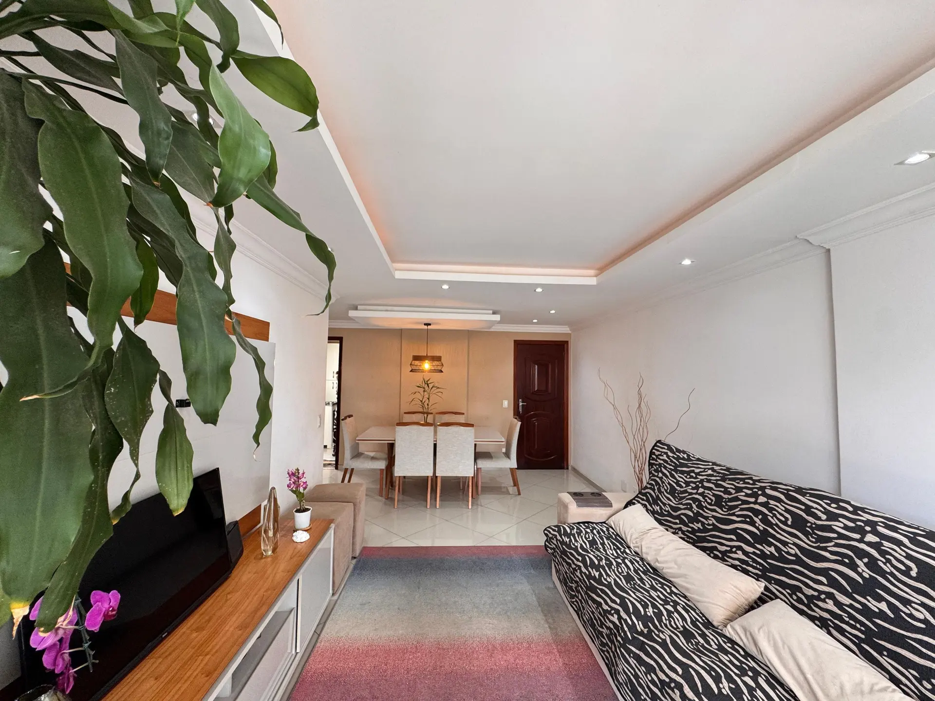 Washing machine in a 2-bedroom apartment, 115 m² — photo 24