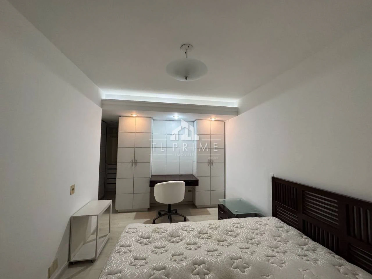 4-bedroom apartment with a private pool — photo 16