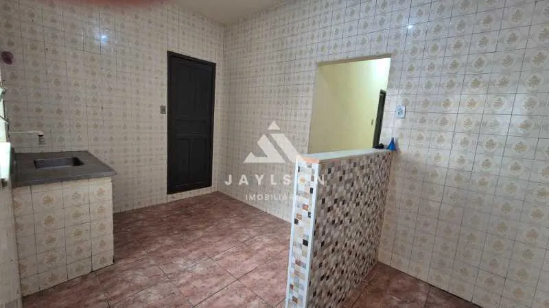 Unfurnished 1-bedroom apartment with a closed kitchen — photo 6