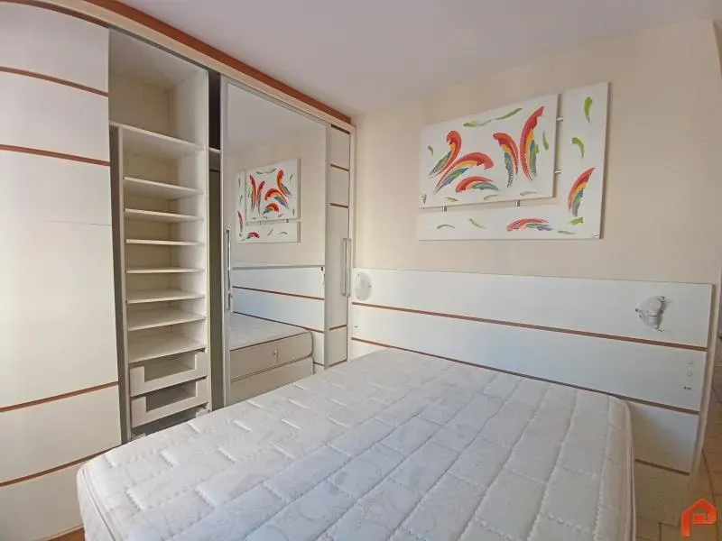 60 m² apartment with 2 bedrooms and enclosed balcony — photo 16