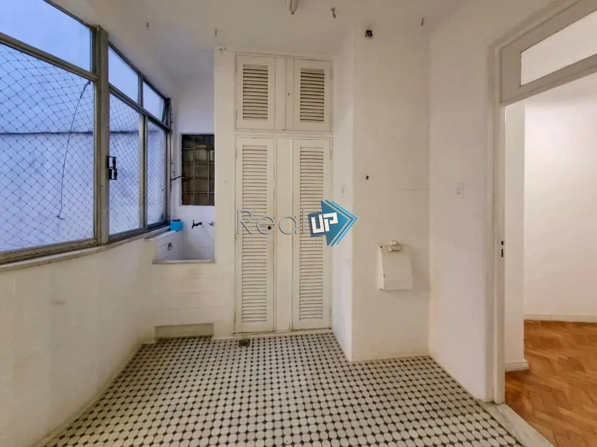 Apartamento para locação com 5 dormitórios e janelas do chão ao teto — photo 50