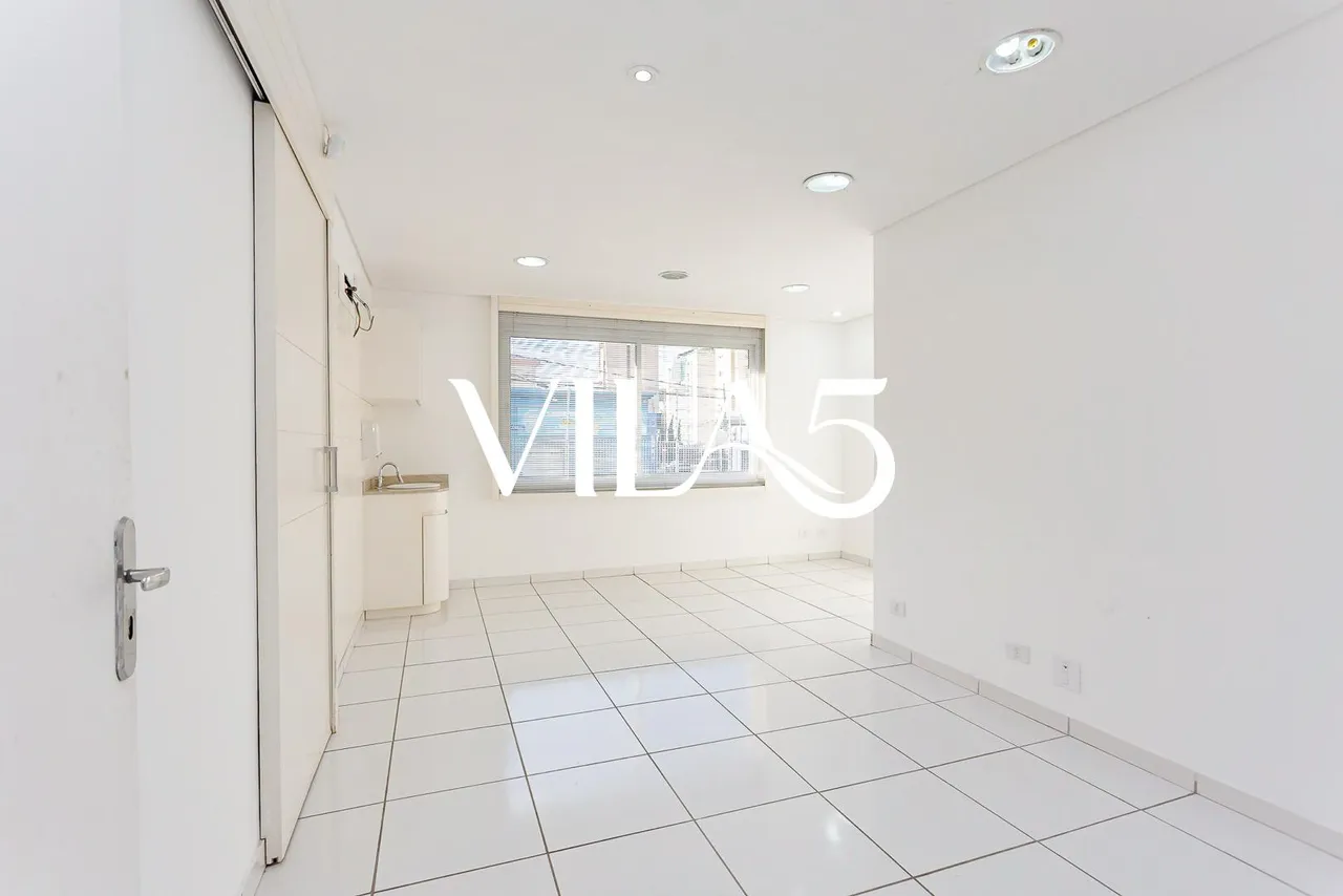 5-bedroom, 220 m² house in Curitiba — photo 2