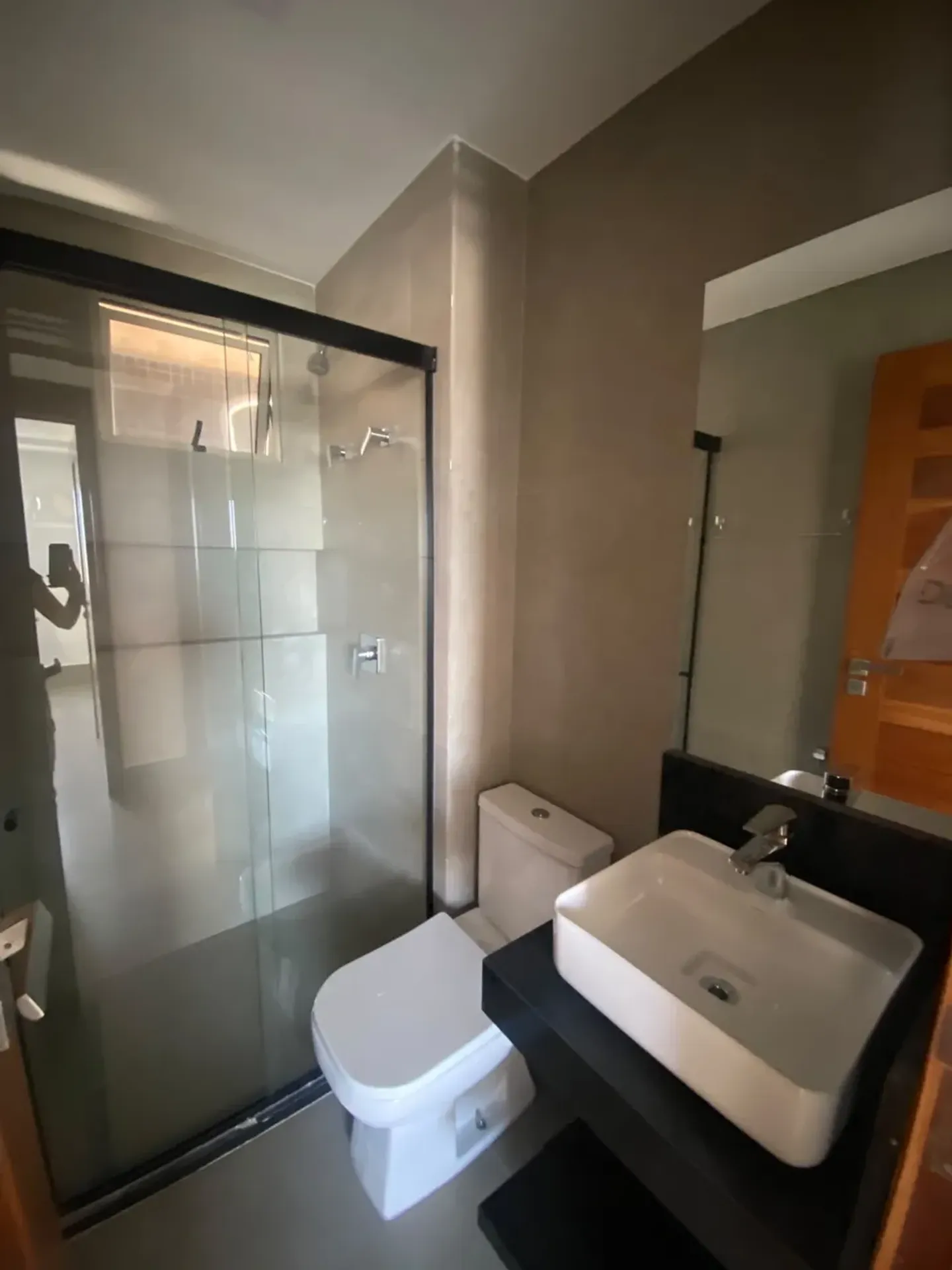 Засклений балкон та 2 спальні: квартира 55 м² — photo 9