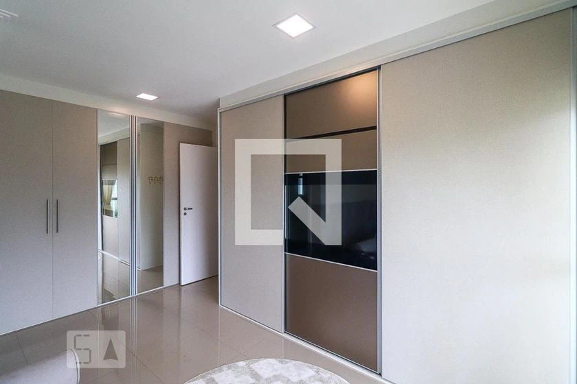 House, 450 m², with a private pool — photo 15