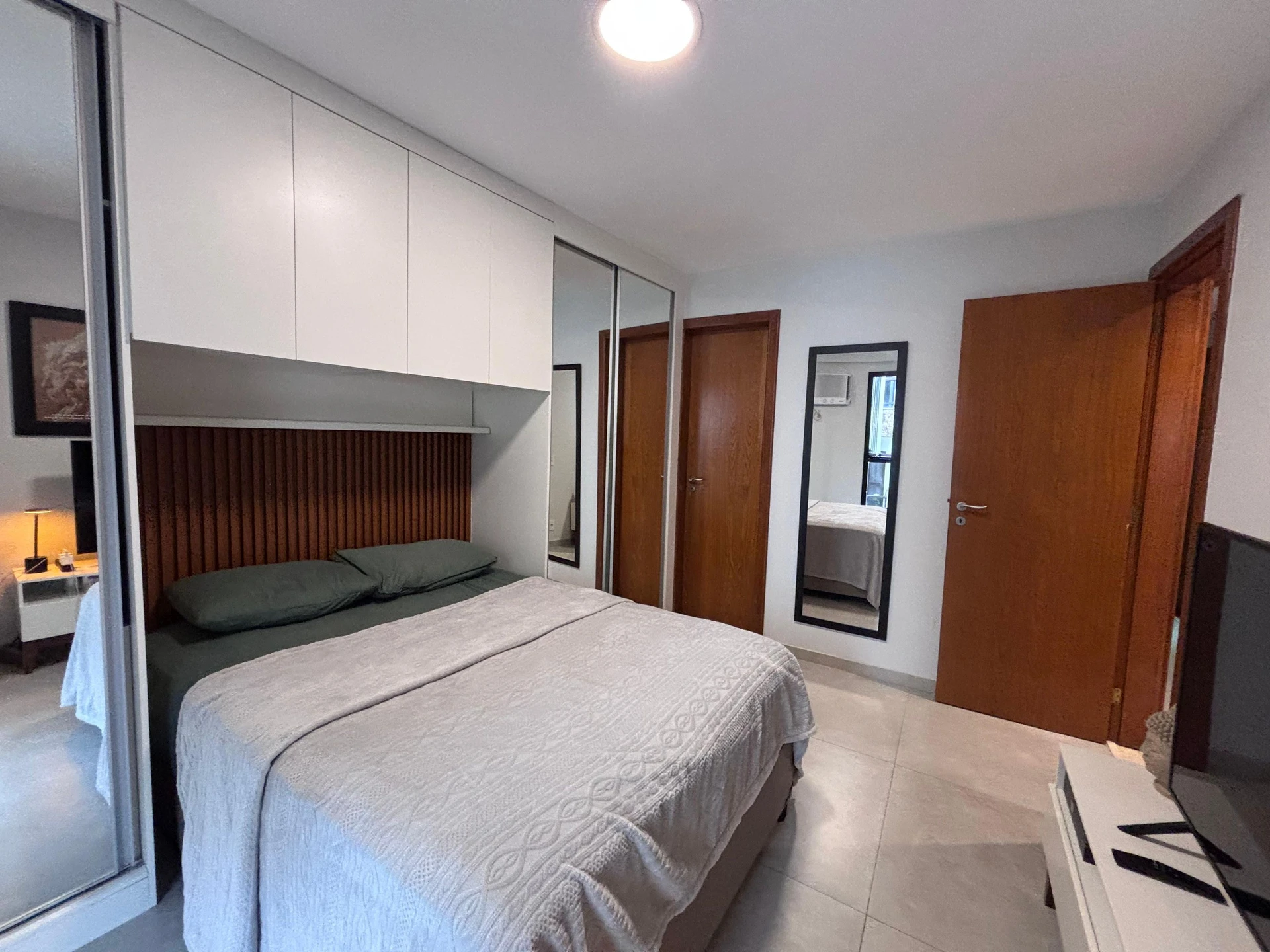 Apartamento mobiliado com 3 quartos e varanda — photo 35