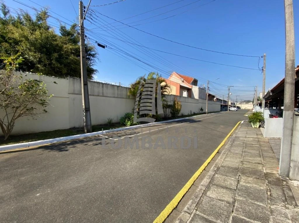 3-bedroom, 100 m² house in Curitiba — photo 10