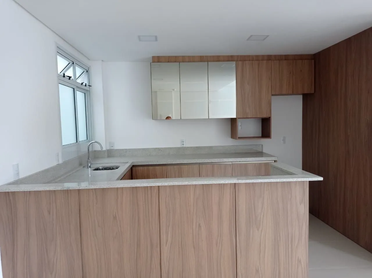 Apartamento de 49 m² com 1 dormitório e garagem