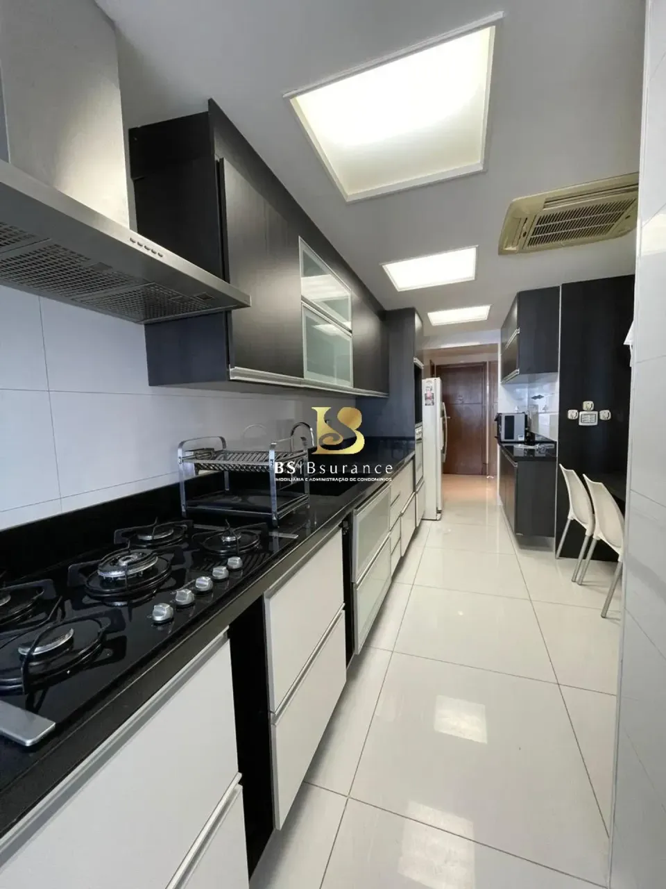 Furnished apartment with 4 bedrooms and closed kitchen — photo 9