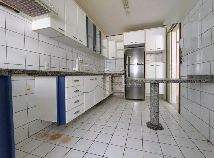 3-bedroom apartment with an en-suite and balcony