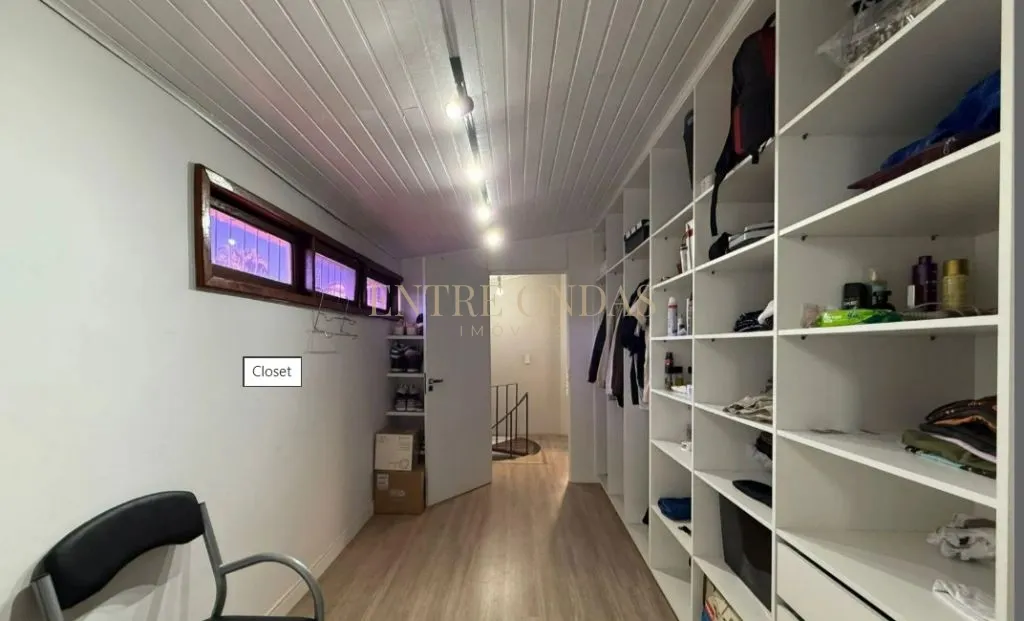 400 m² house with a private pool and a dishwasher — photo 44