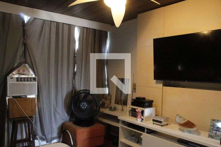 Condominium house with 4 bedrooms and 200 m² — photo 15