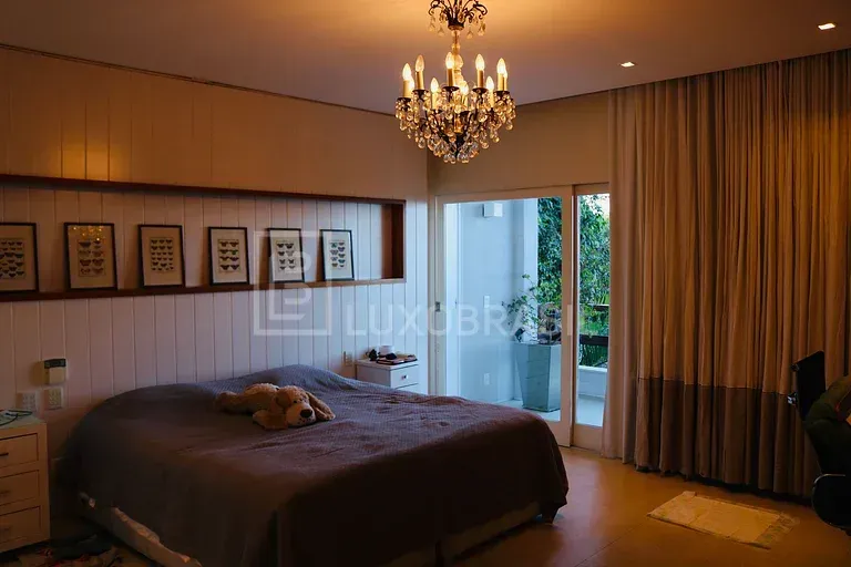 5-bedroom house with a private pool in Rio de Janeiro — photo 28