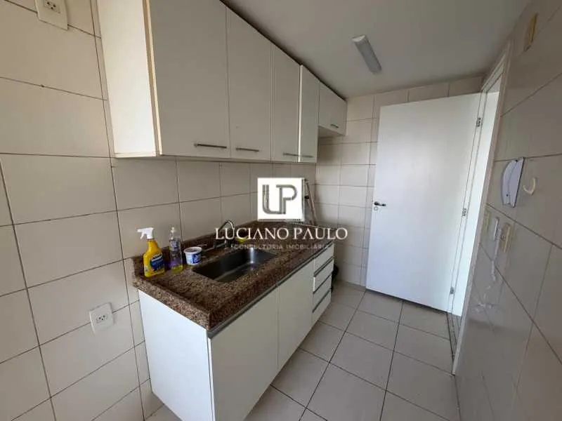 Unfurnished apartment with a balcony and 2 bedrooms — photo 19