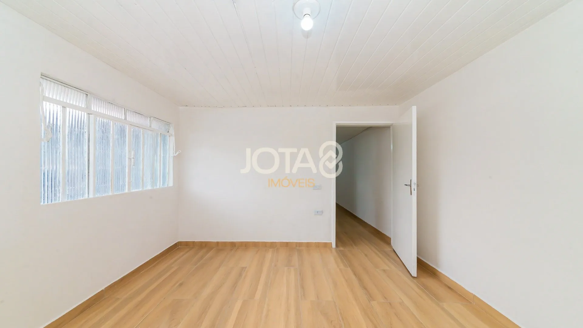 House, 160 m², with a grill on the balcony — photo 23