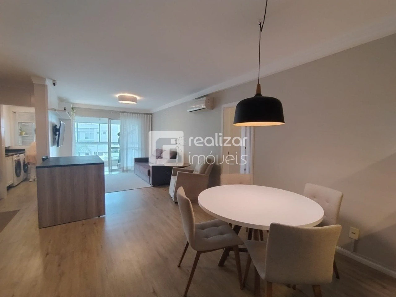 3-bedroom apartment with balcony and private barbecue — photo 9