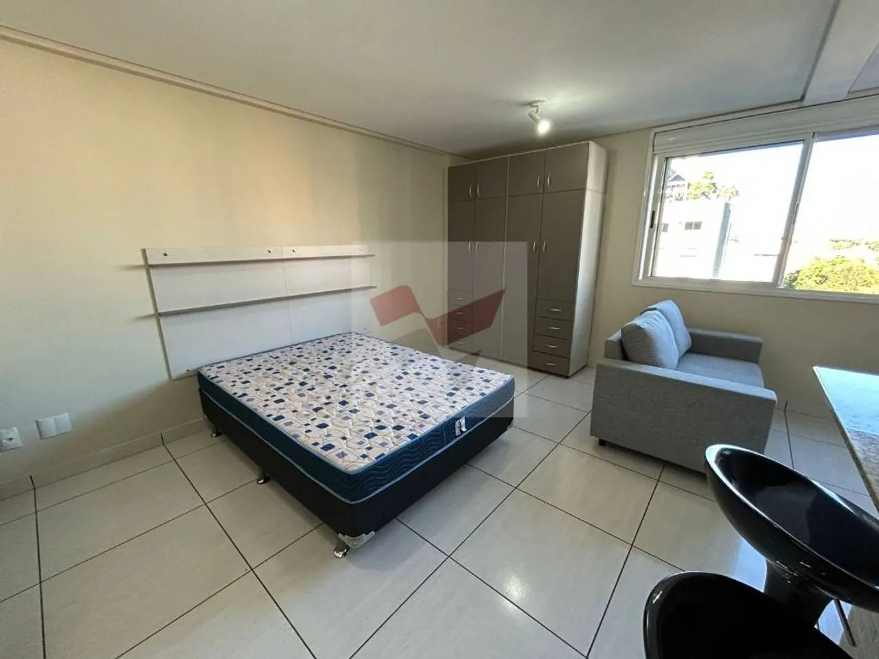 Furnished 42 m² studio in Curitiba — photo 6