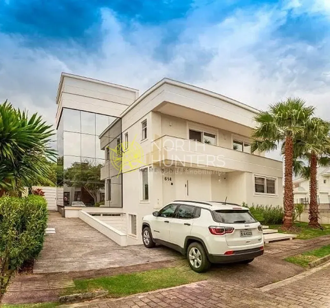 Furnished house with 5 bedrooms and open-plan kitchen