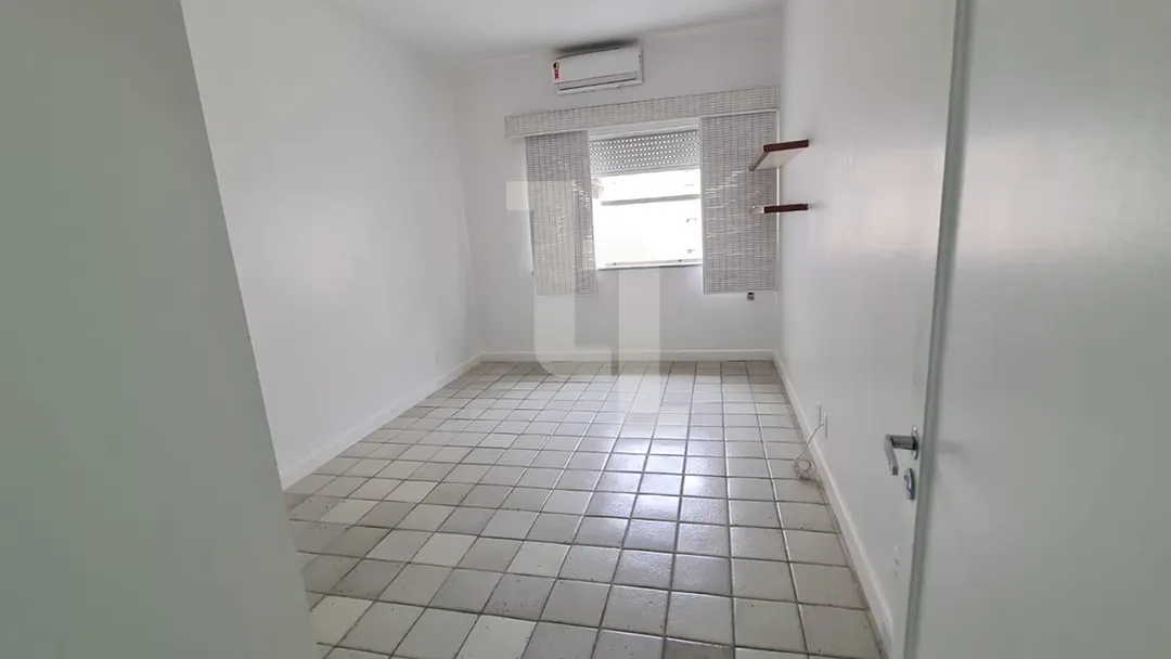 Apartamento de 3 quartos com vista para a água — photo 13