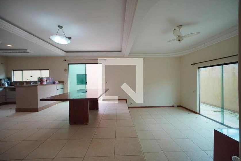 3 quartos e vista para a água: casa de 407 m² — photo 15