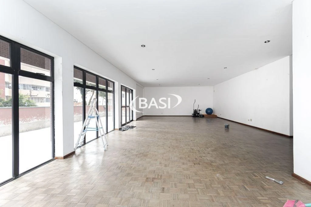 Квартира 84 м² з пральною машиною та балконом із грилем — photo 38