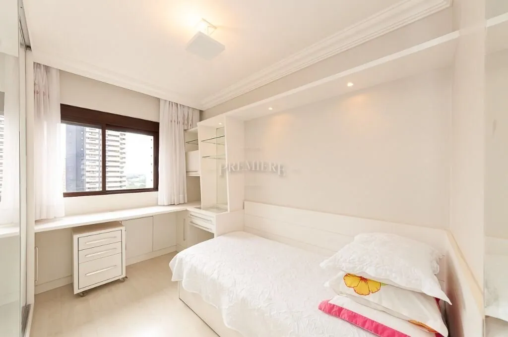 4-bedroom apartment with private barbecue — photo 28