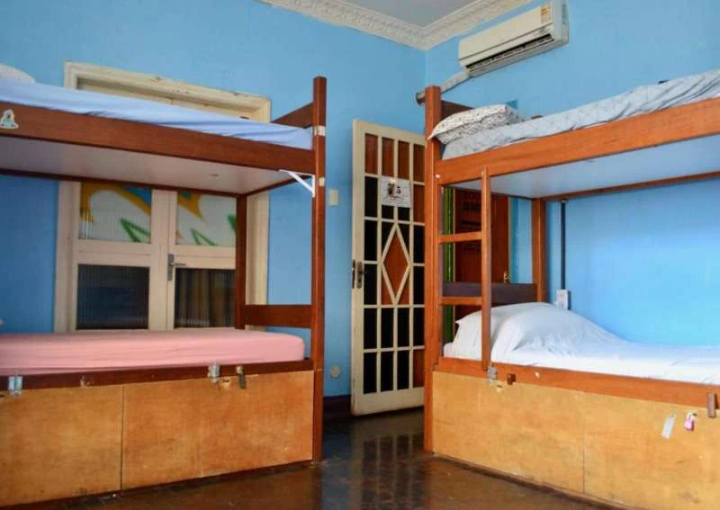 Furnished apartment with 11 bedrooms and 5 bathrooms — photo 6
