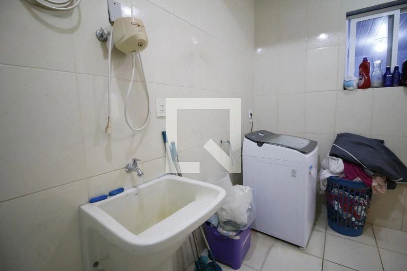 Apartamento de 260 m² com banheira e espaço de home office — photo 30