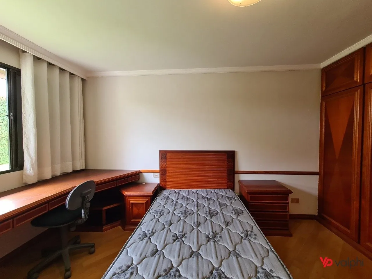 Condo house with 3 en-suite bedrooms and private garden — photo 17