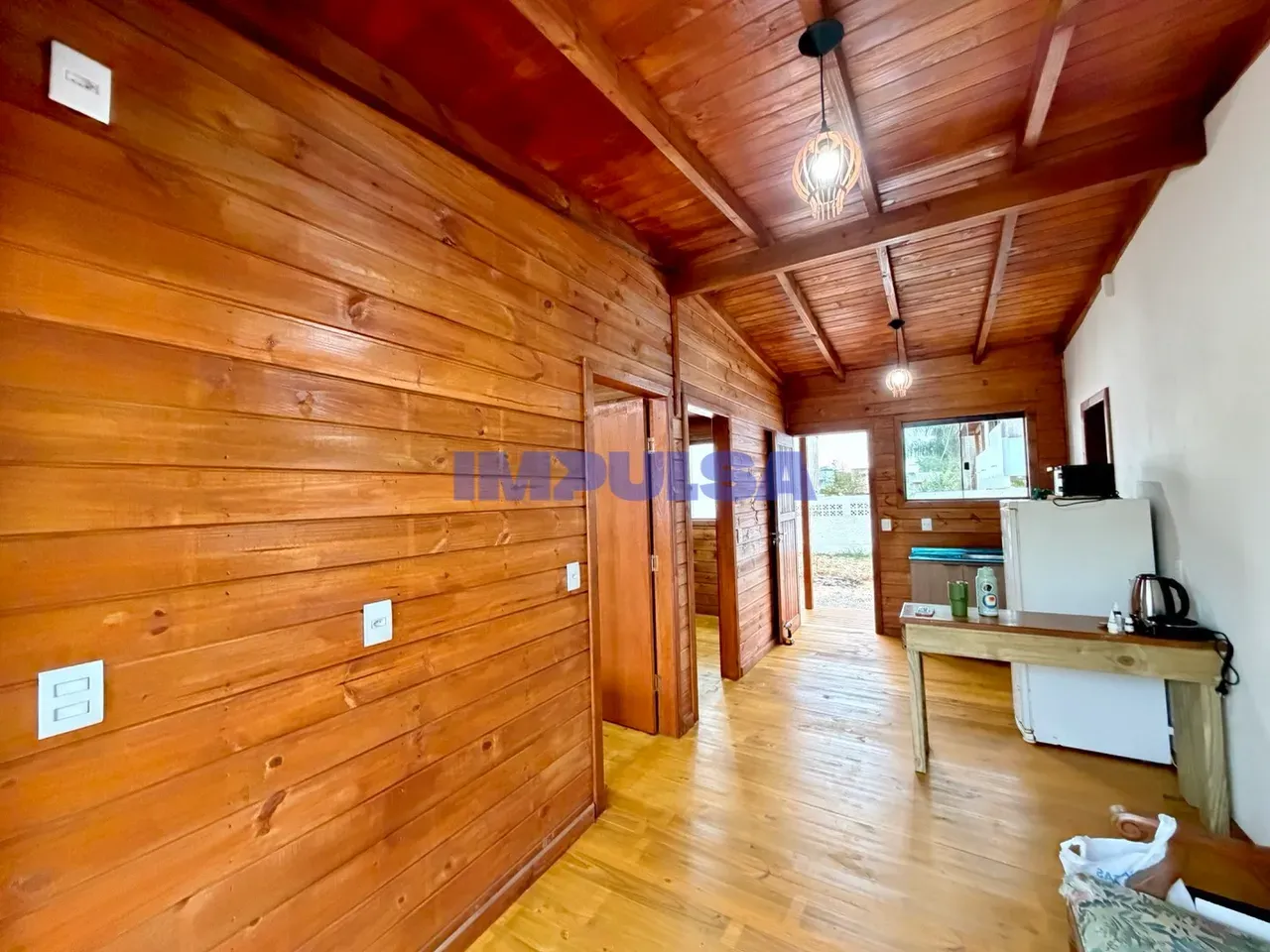 2-bedroom house with a private BBQ