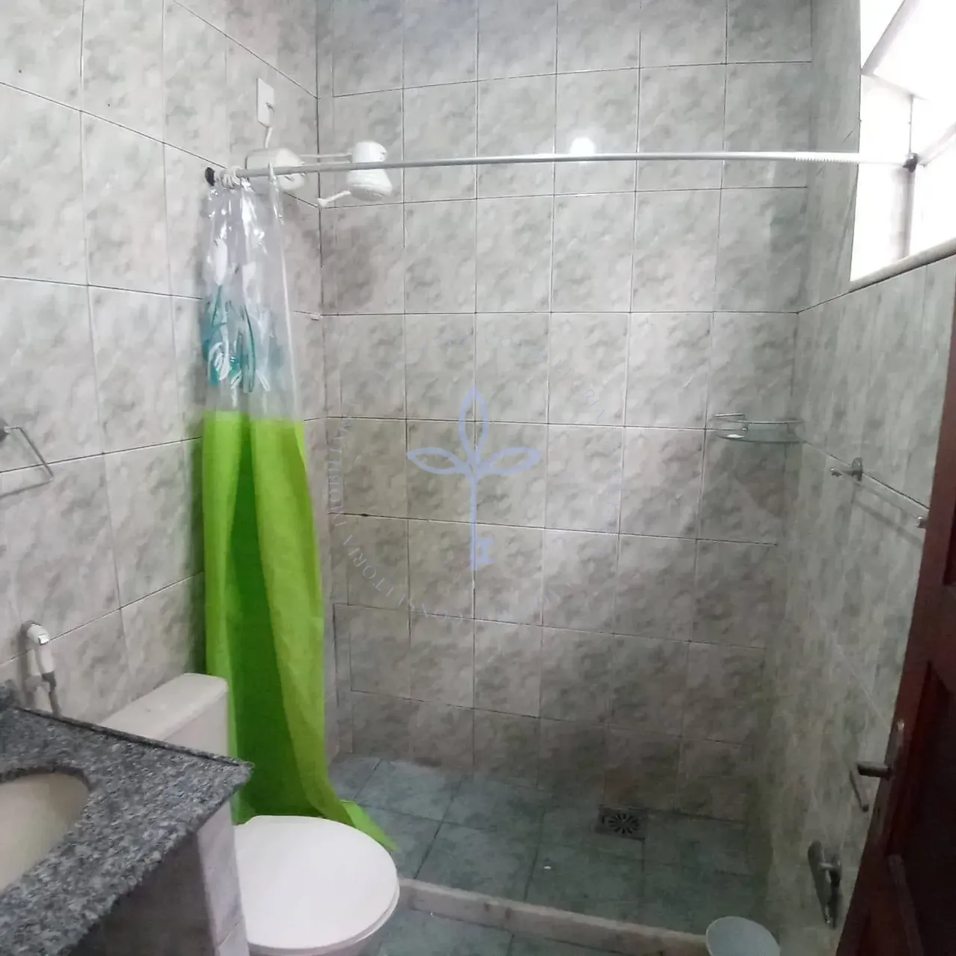 Casa com varanda e 1 vaga de estacionamento para alugar — photo 16