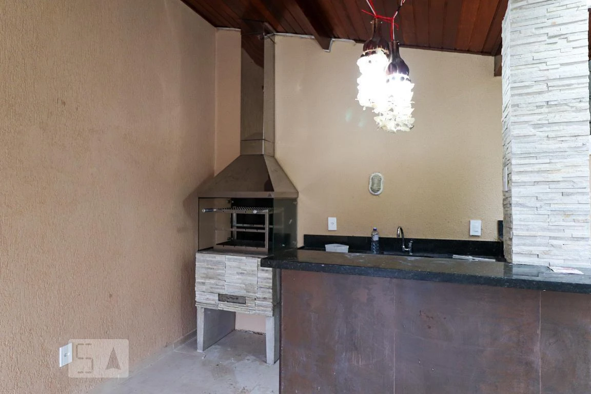 Casa mobiliada de 250 m² com 4 quartos e churrasqueira na varanda — photo 37