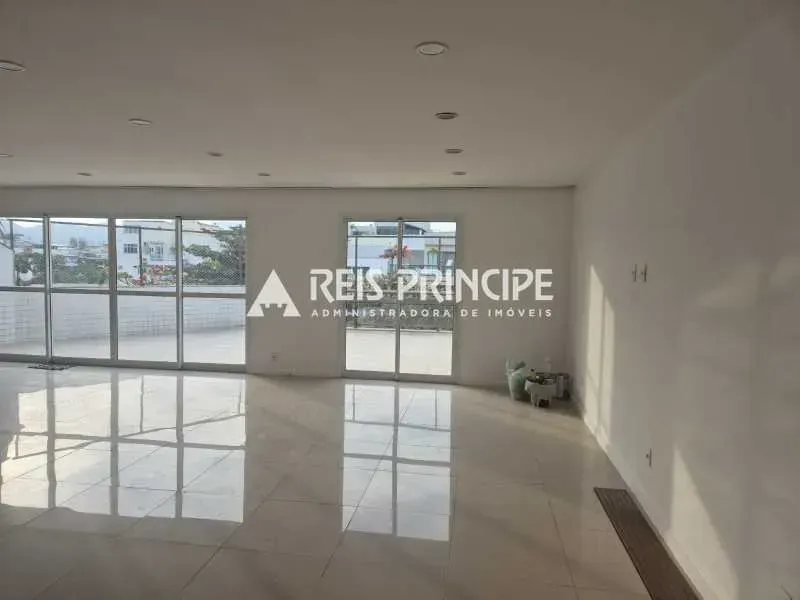 Duplex top-floor apartment with 3 bedrooms and balcony grill — photo 3
