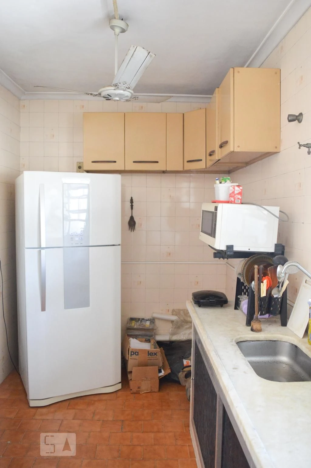 Furnished 2-bedroom apartment with private BBQ — photo 16