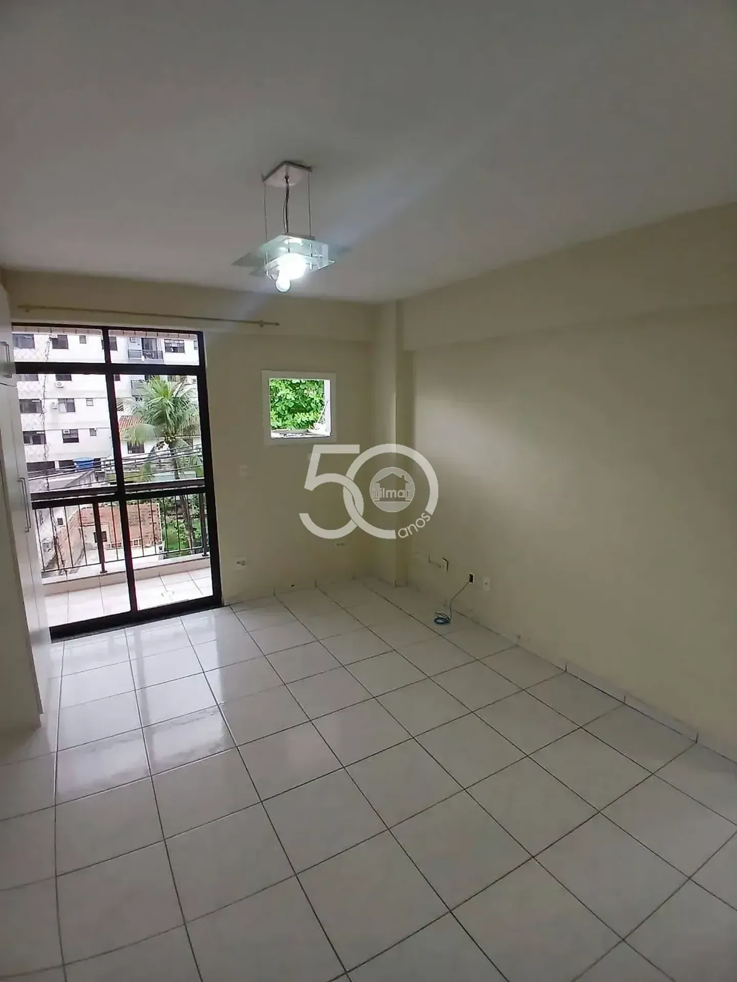 98 m² apartment with 3 bedrooms and 2 garage spaces — photo 31