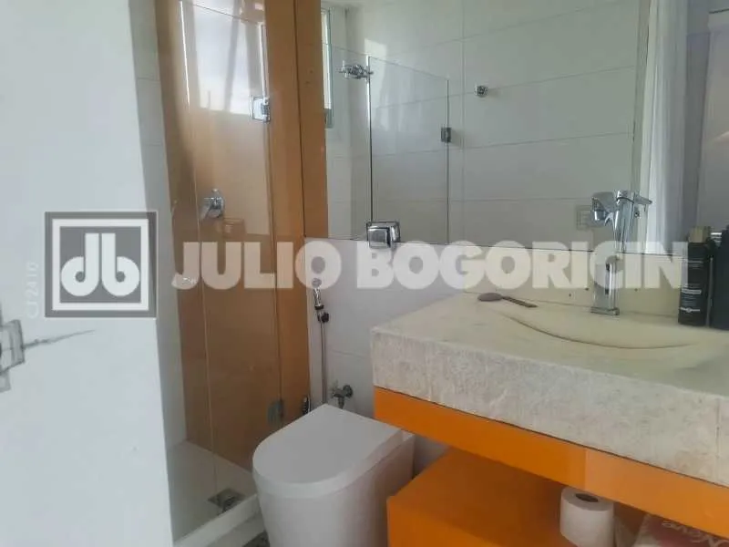Water view in a 2-bedroom apartment, 90 m² — photo 29