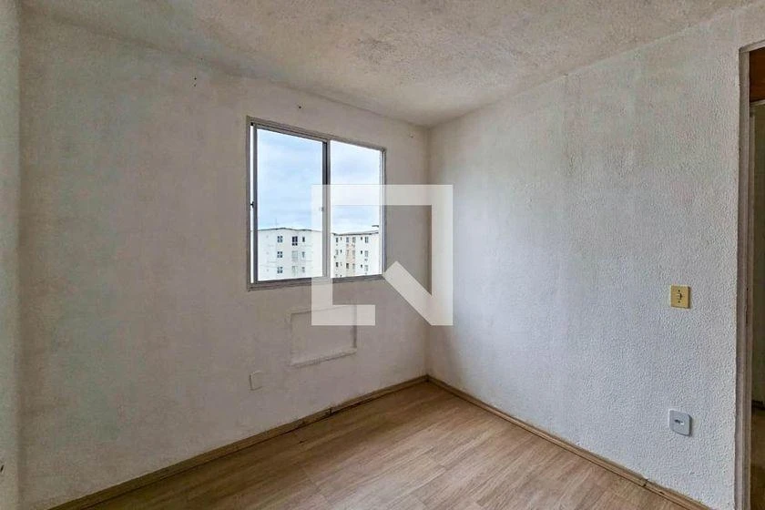 2-bedroom apartment in a building with a pool — photo 36