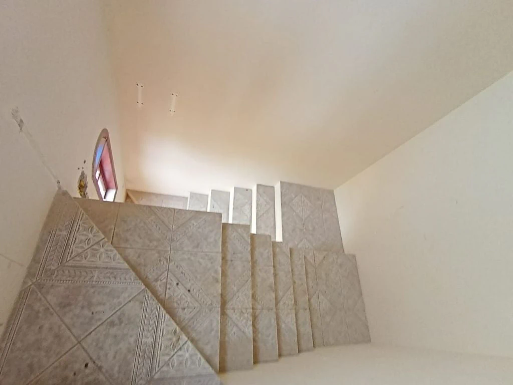 Casa sin amueblar con 2 dormitorios y balcón — photo 12