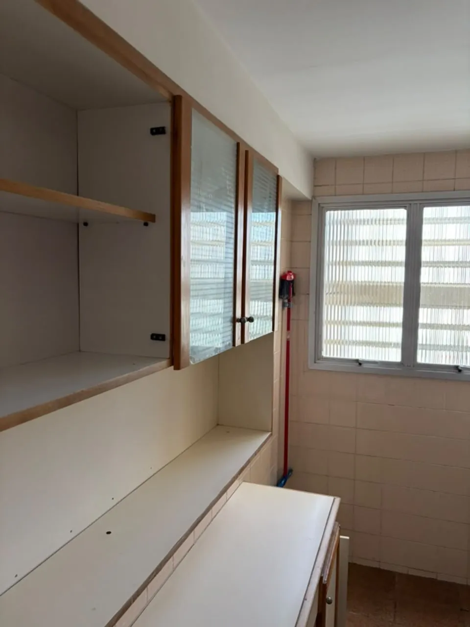 Дерев'яна підлога або ламінат та 1 спальня: квартира 35 м² — photo 17