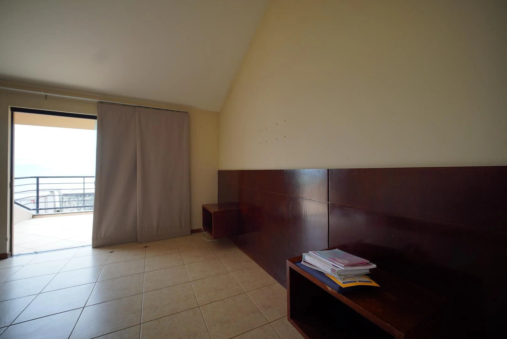 407 m² house with a washing machine and a bathtub — photo 5