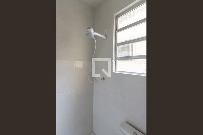 Apartamento de 1 dormitorio con suelos de azulejo — photo 12