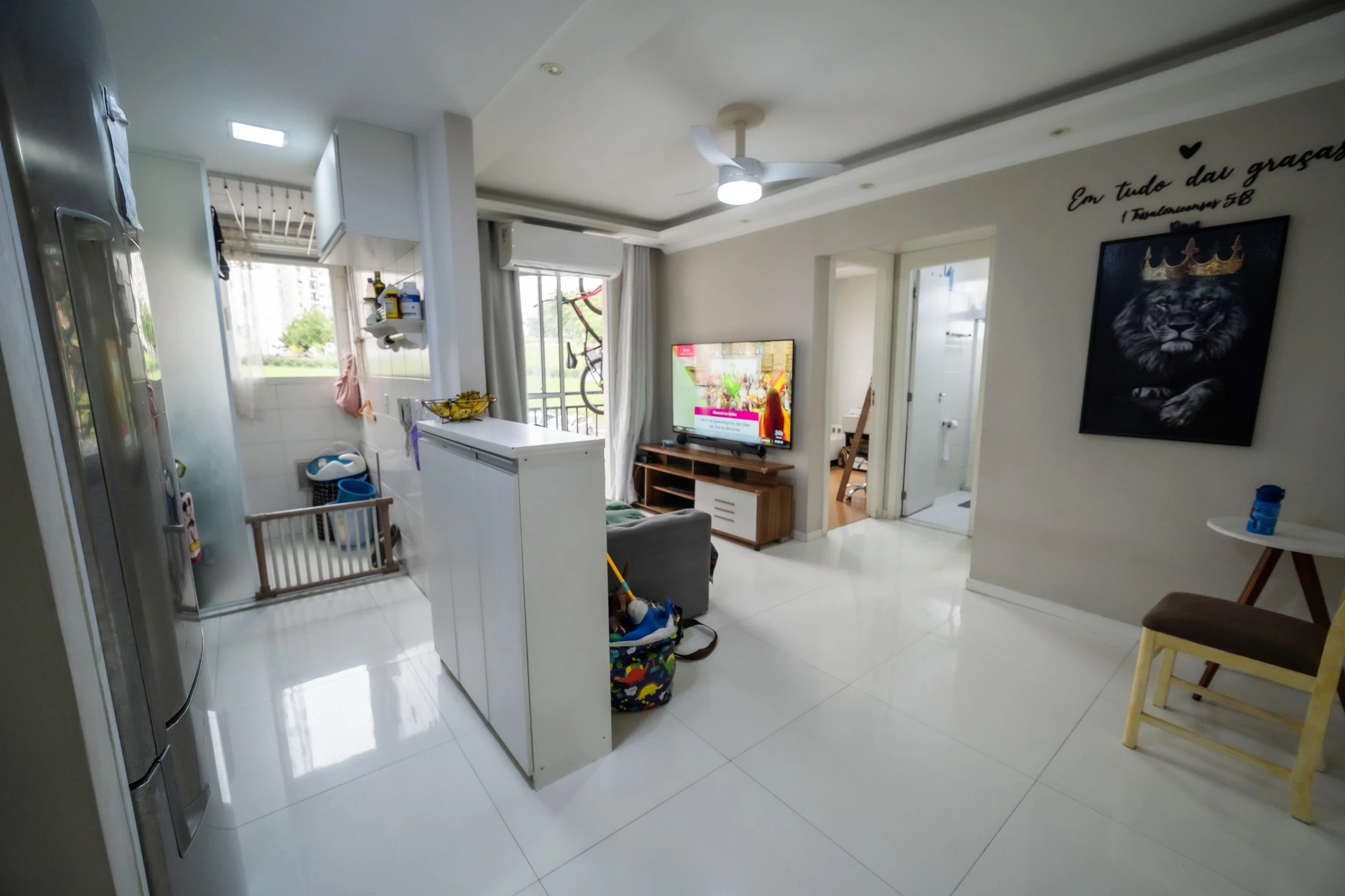 Furnished apartment, 48 m², with a grill on the balcony — photo 4