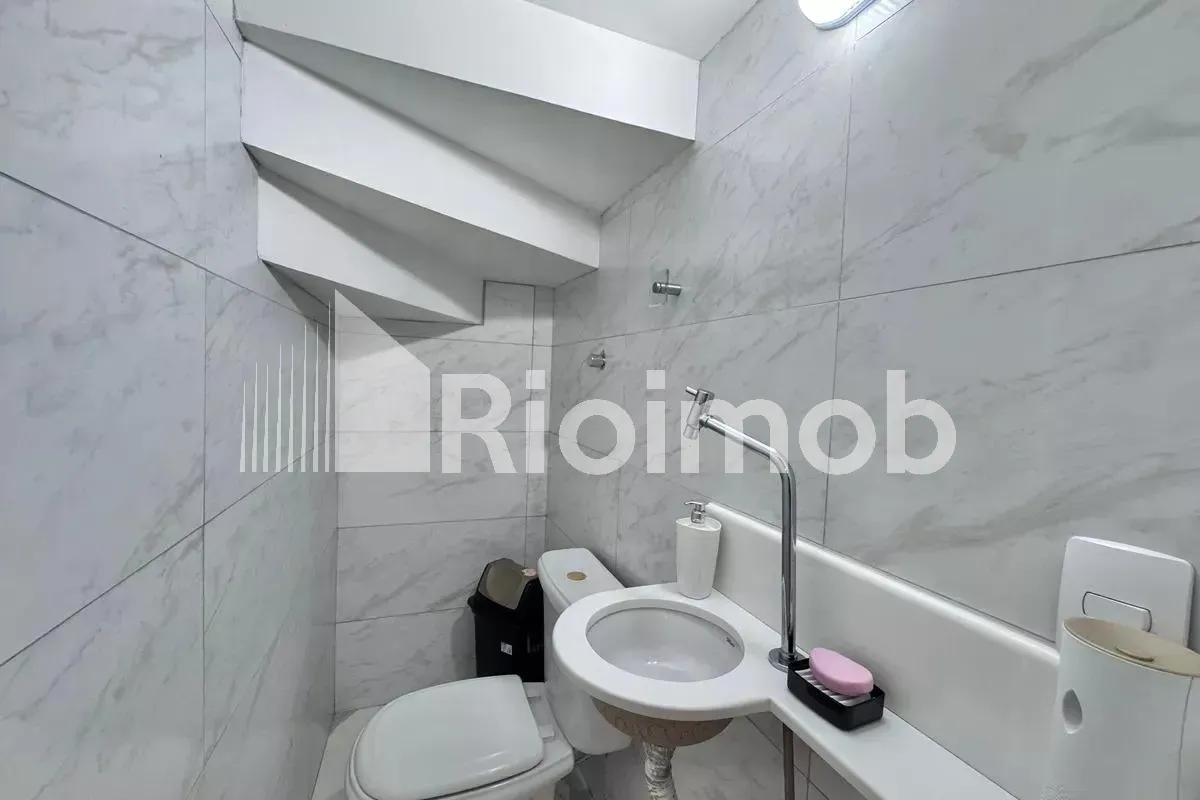 Furnished house with 5 bedrooms and 5 bathrooms — photo 33