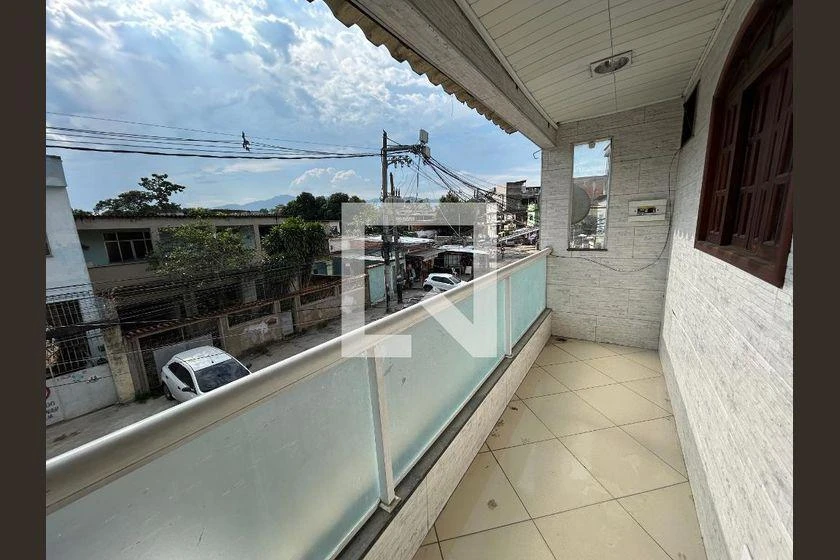 Casa de 2 quartos, sendo 1 suíte, 75 m², Realengo