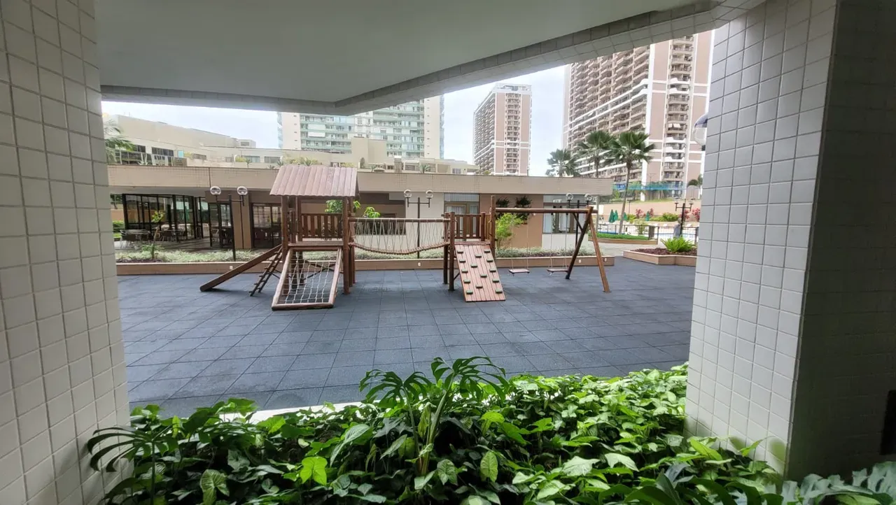 Park view in a 2-bedroom apartment, 105 m² — photo 44