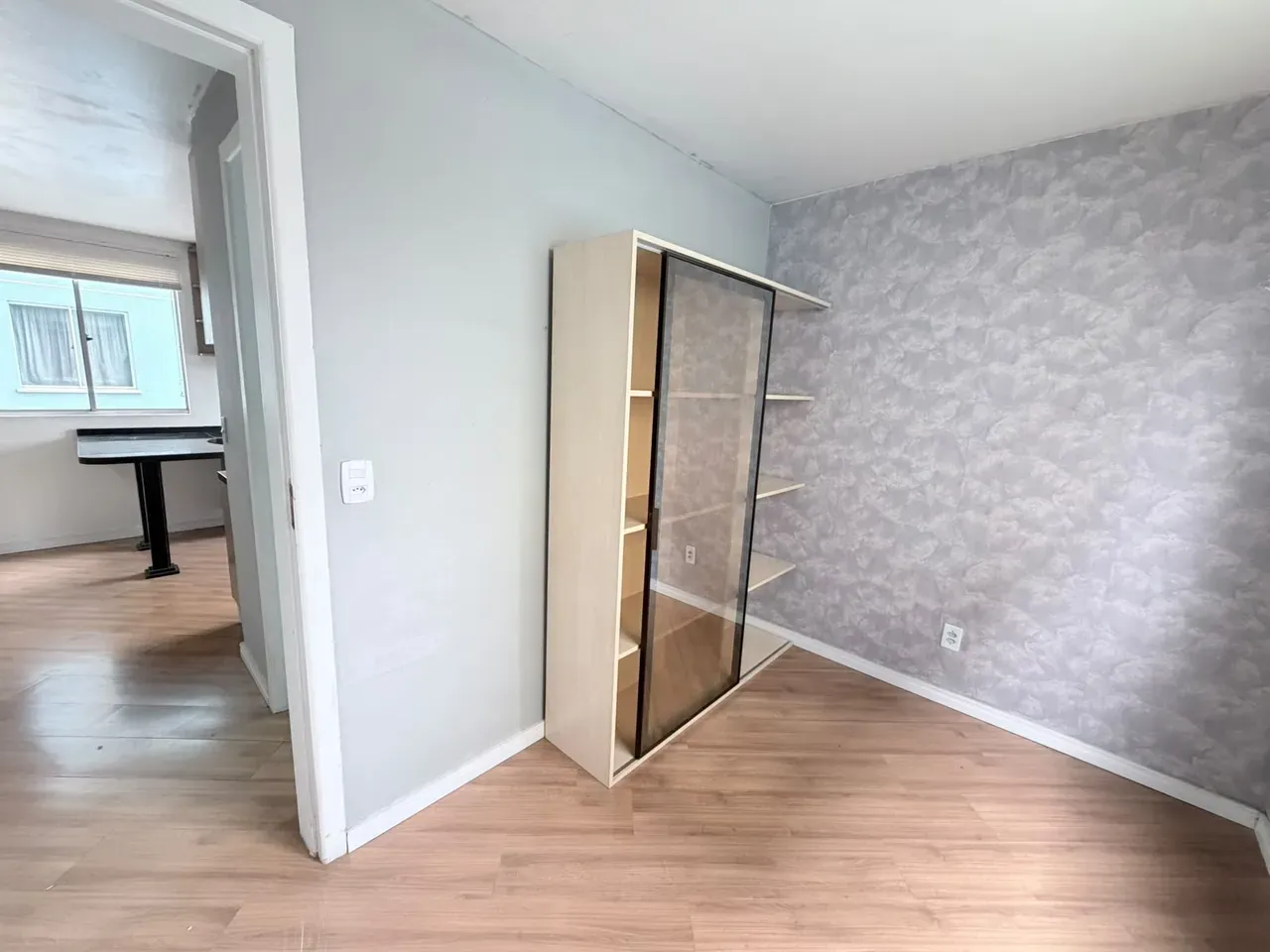 Wood or laminate floors in a 2-bedroom apartment, 42 m² — photo 5