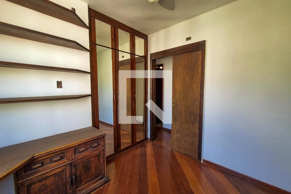 Home office in a 5-bedroom apartment, 127 m² — photo 20