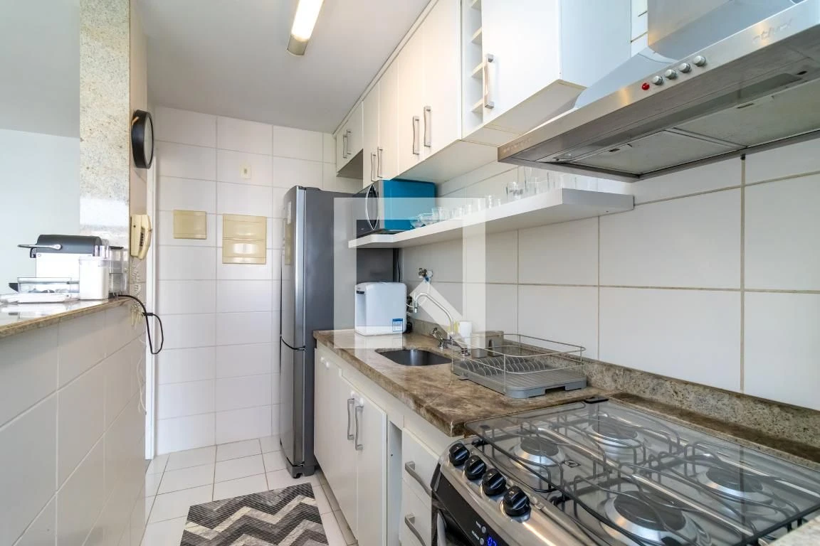 Apartamento mobiliado com 2 quartos, varanda e vaga — photo 34
